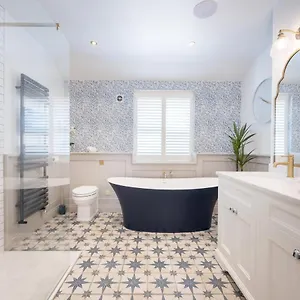  Apartment Townhouse By Serviced